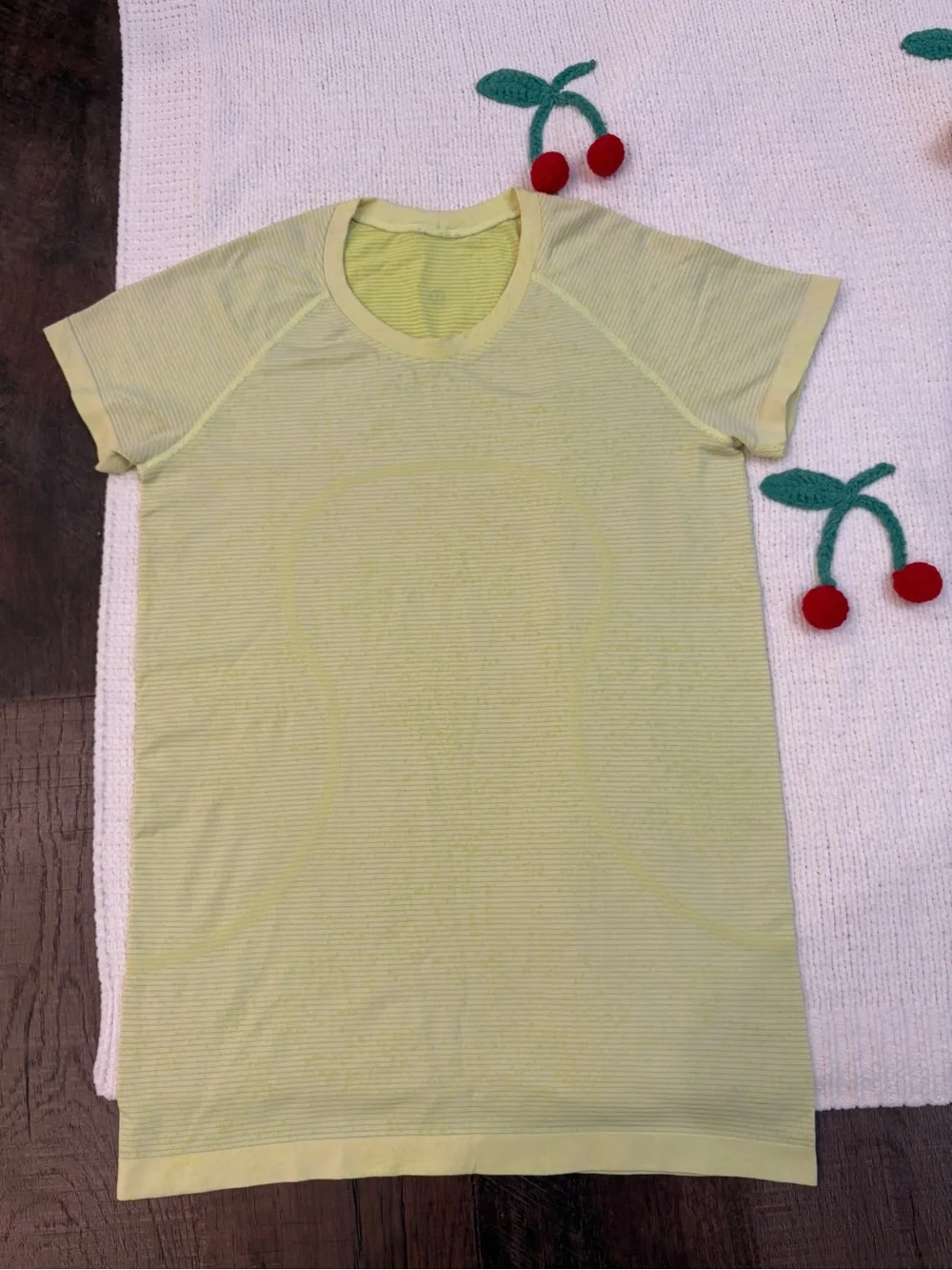 Lululemon Neon Yellow Short Sleeve Swiftly Top 🫧